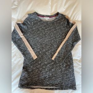 Summer & Sage gray maternity sweater
